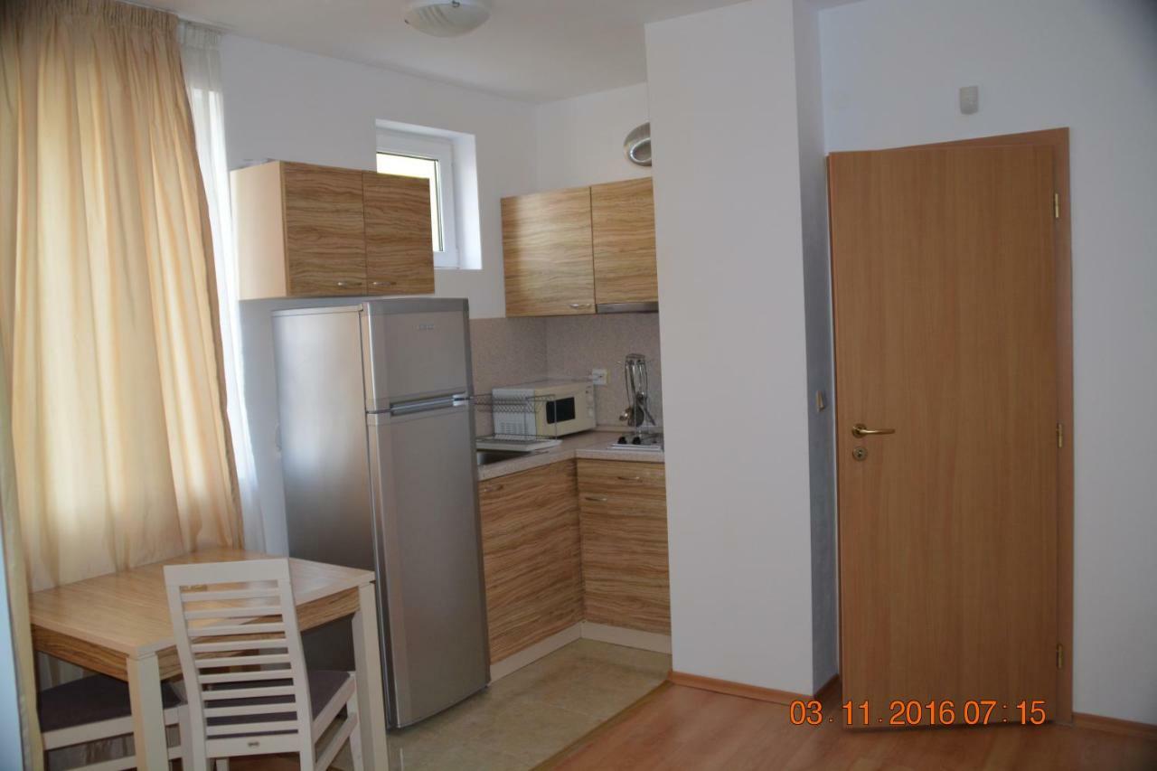 סאני ביץ' Guest Apartments Salena מראה חיצוני תמונה