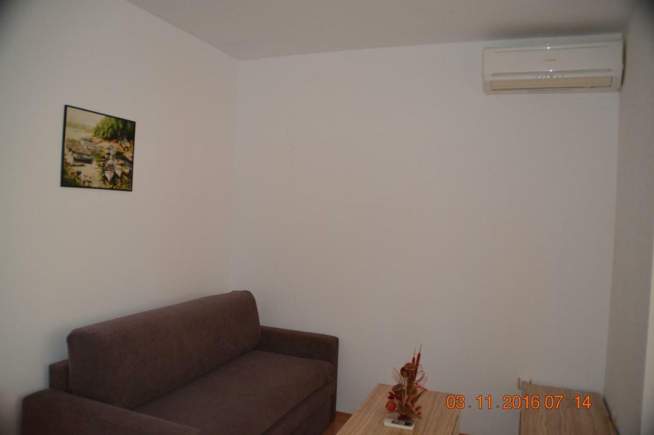 סאני ביץ' Guest Apartments Salena מראה חיצוני תמונה