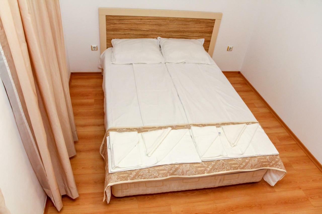 סאני ביץ' Guest Apartments Salena מראה חיצוני תמונה