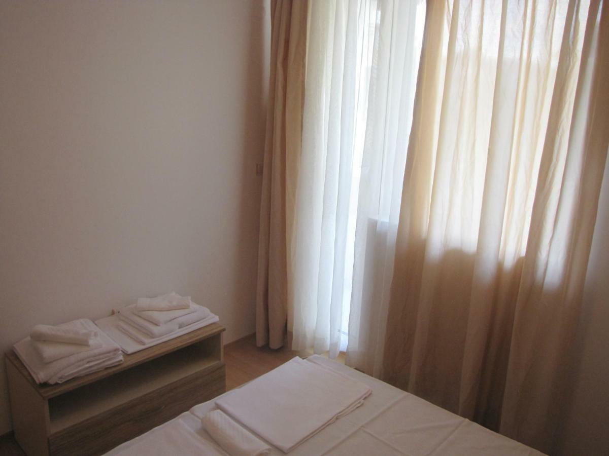 סאני ביץ' Guest Apartments Salena מראה חיצוני תמונה