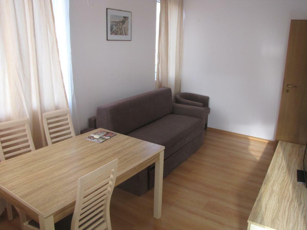 סאני ביץ' Guest Apartments Salena מראה חיצוני תמונה