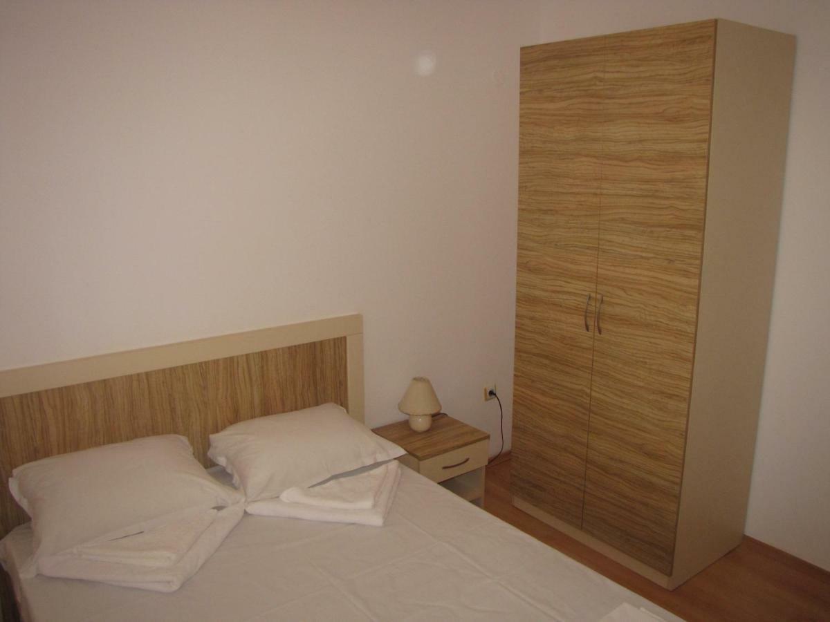 סאני ביץ' Guest Apartments Salena מראה חיצוני תמונה