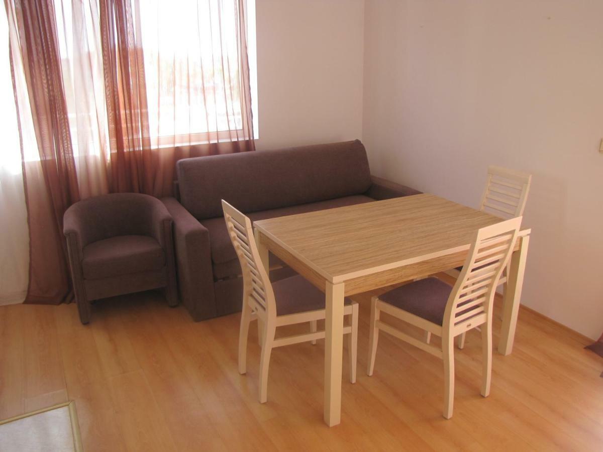 סאני ביץ' Guest Apartments Salena מראה חיצוני תמונה