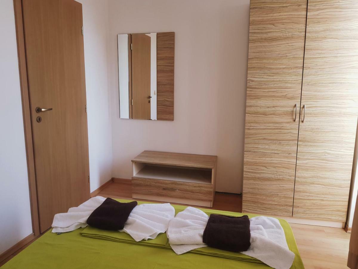 סאני ביץ' Guest Apartments Salena מראה חיצוני תמונה