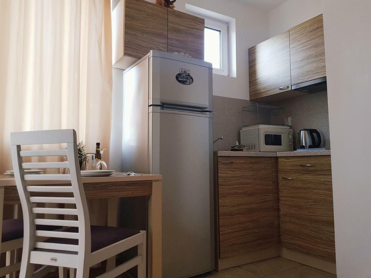 סאני ביץ' Guest Apartments Salena מראה חיצוני תמונה