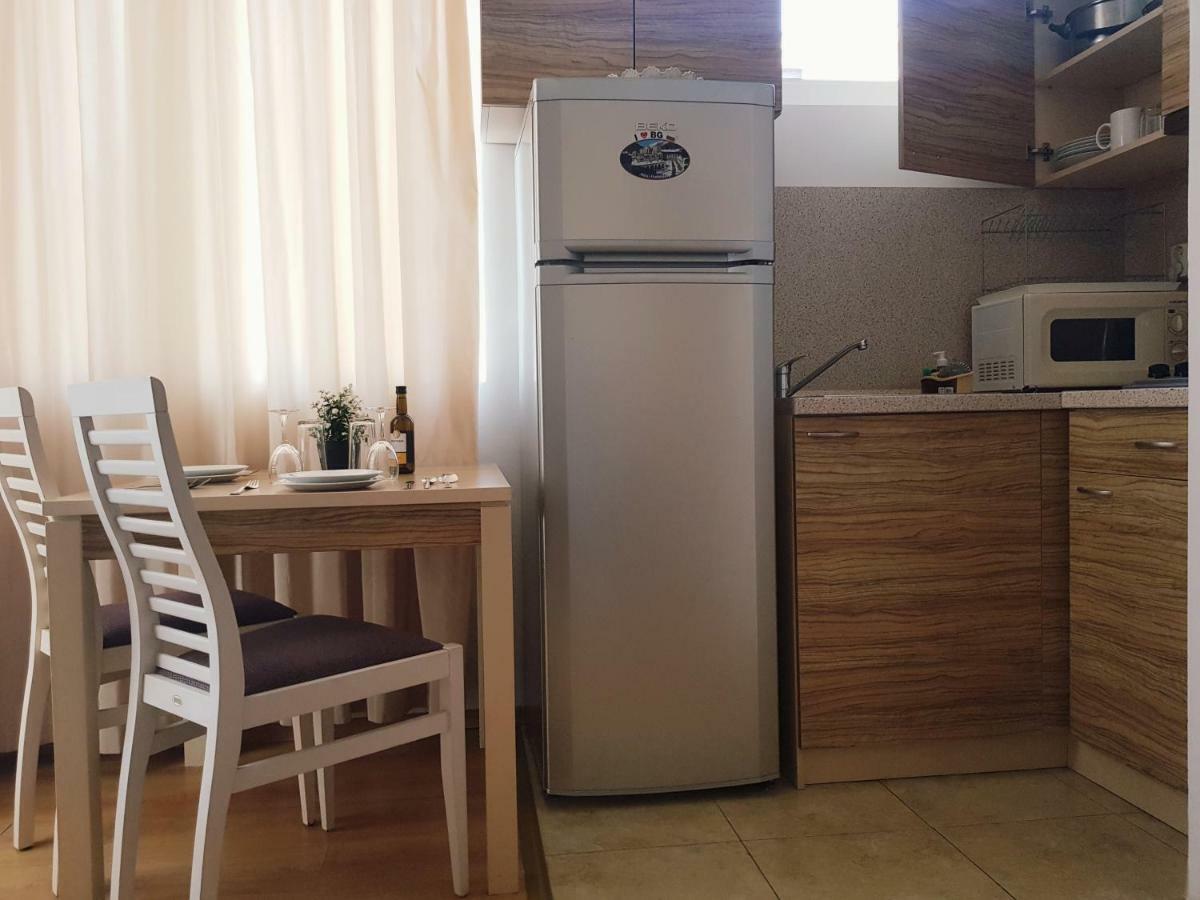 סאני ביץ' Guest Apartments Salena מראה חיצוני תמונה