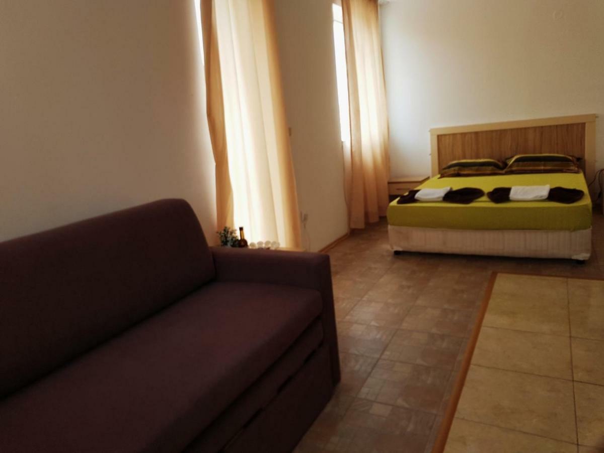 סאני ביץ' Guest Apartments Salena מראה חיצוני תמונה